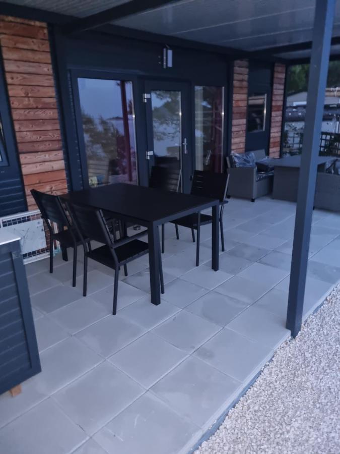 Hipo Camp Mobil Home Arta Pakoštane Kültér fotó
